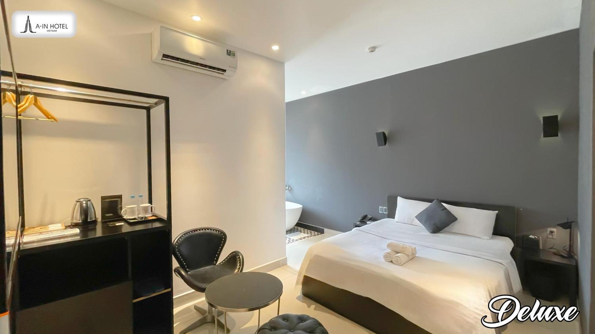 A In Hotel Riverside Хошимин Экстерьер фото