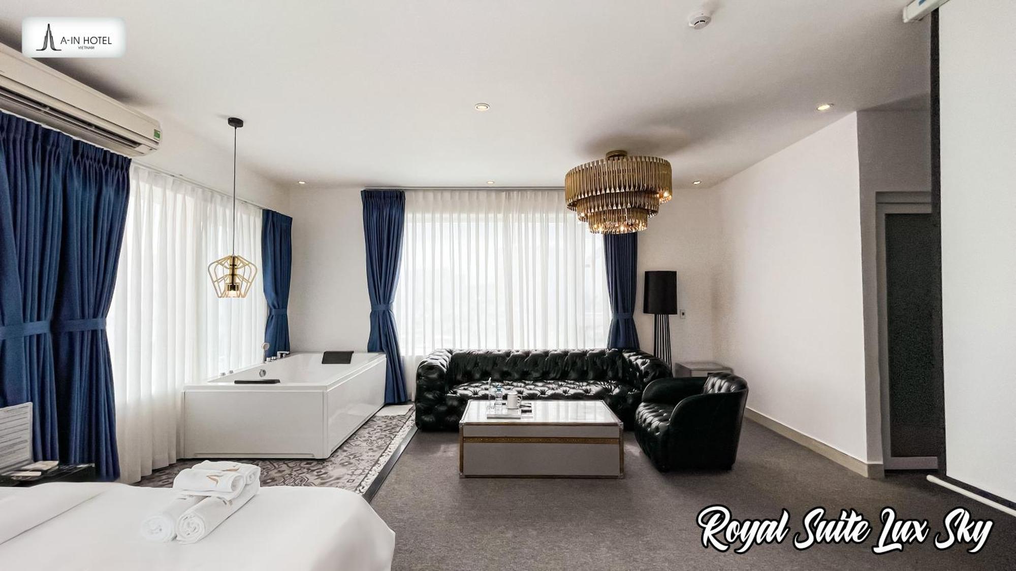 A In Hotel Riverside Хошимин Экстерьер фото