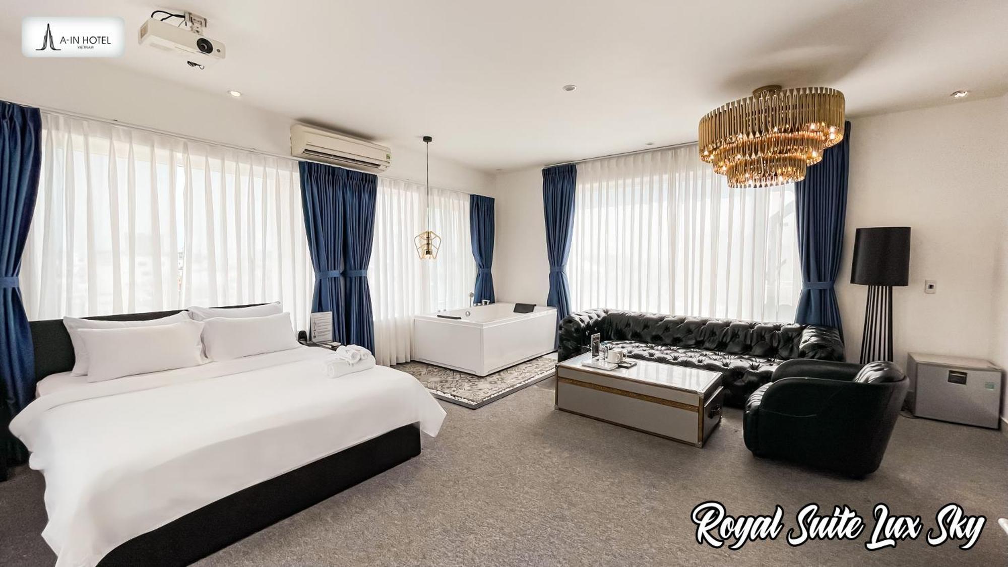 A In Hotel Riverside Хошимин Экстерьер фото