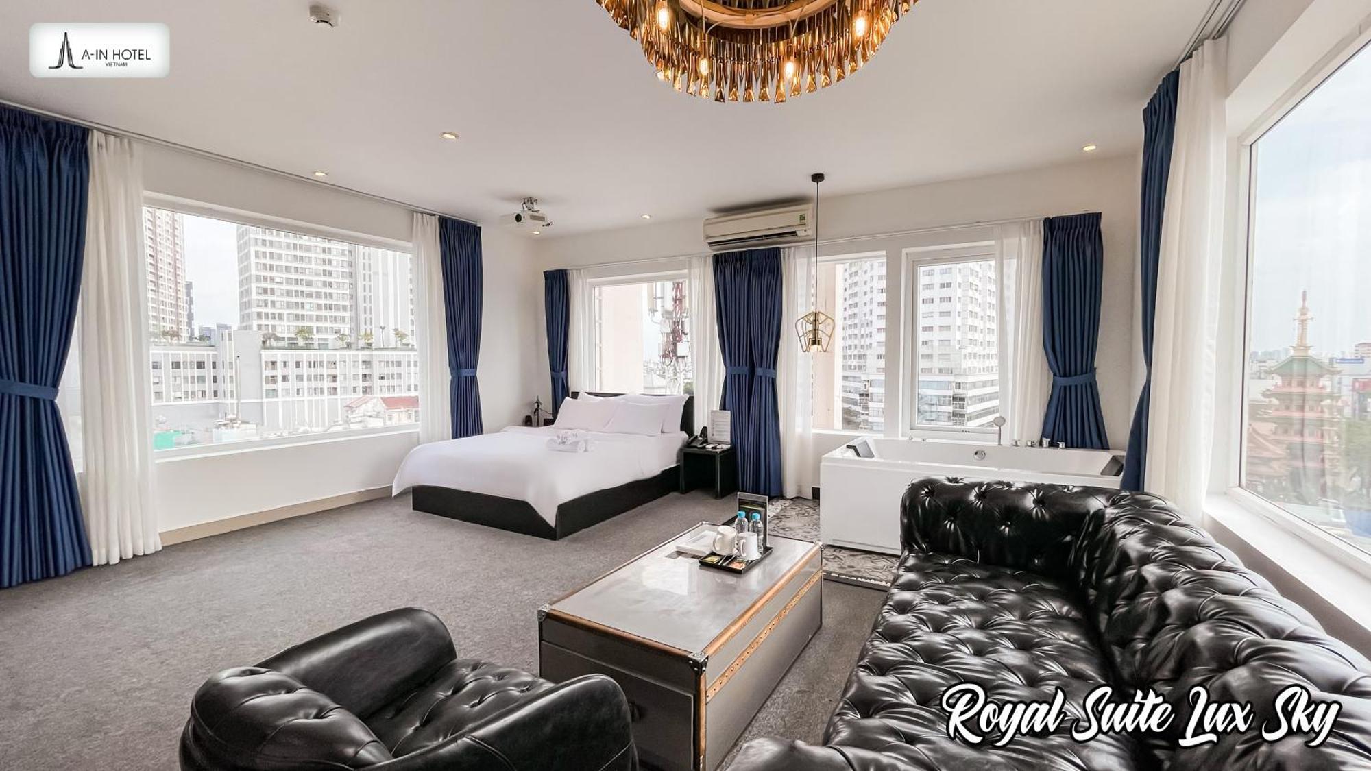 A In Hotel Riverside Хошимин Экстерьер фото